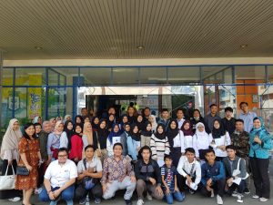 Foto Bersama Kegiatan PPM "Peningkatan Kualitas Prestasi Siswa PKBM  Dharma Putra Mandiri Tangerang Dengan Microsoft PowerPoint"